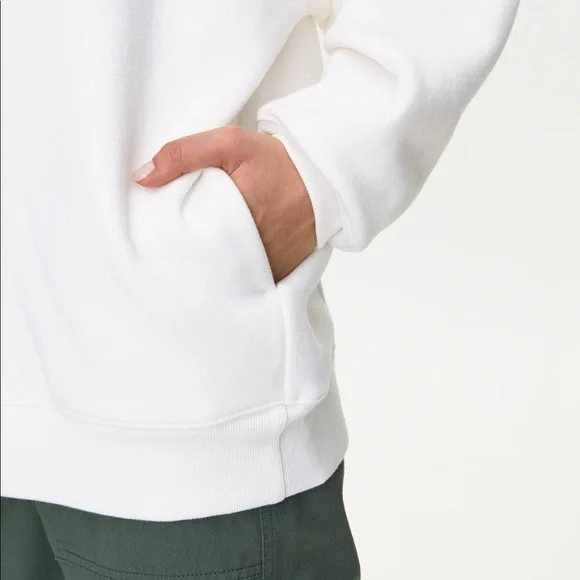 Aritzia Cozy Fleece Boyfriend Mock Sweatshirt NWT - Picture 4 of 9